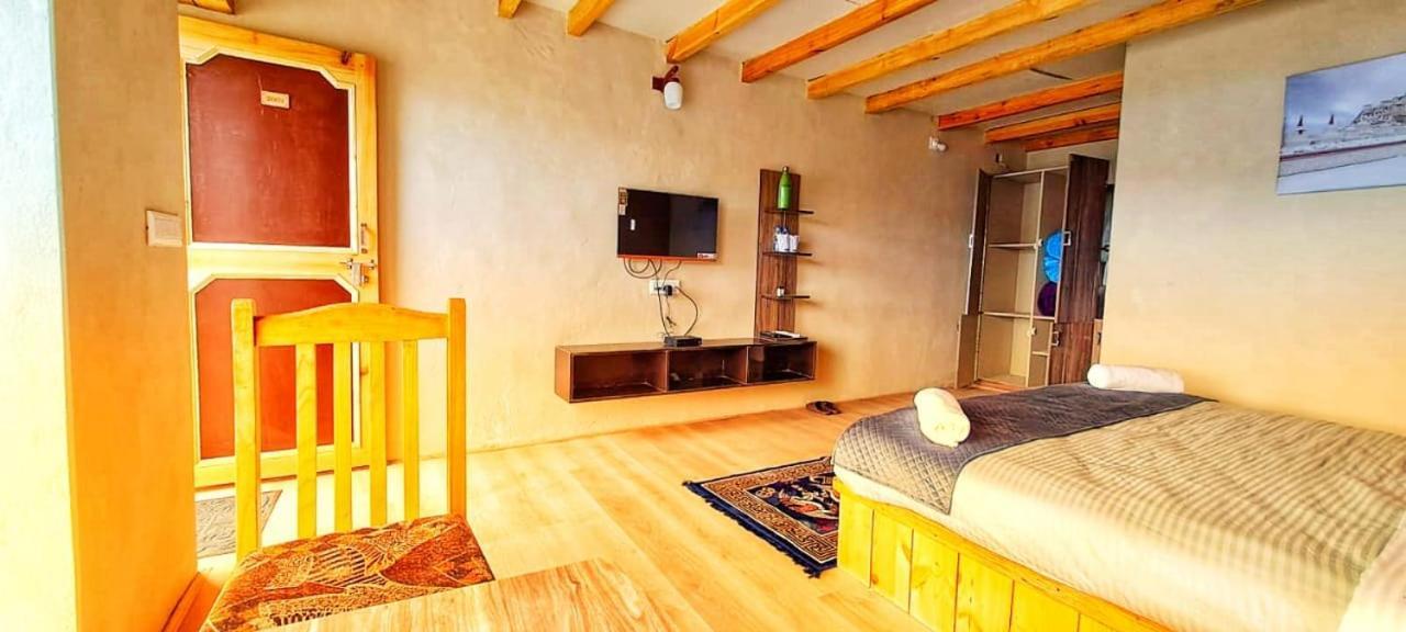 Mystic Pangong Hotel Spangmik Exterior photo